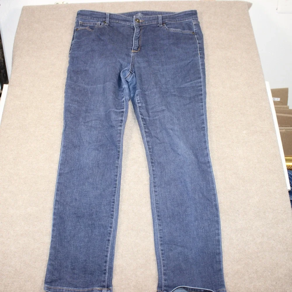St Johns Bay Womens Straight Leg Jeans Blue Medium Wash Denim Size 16